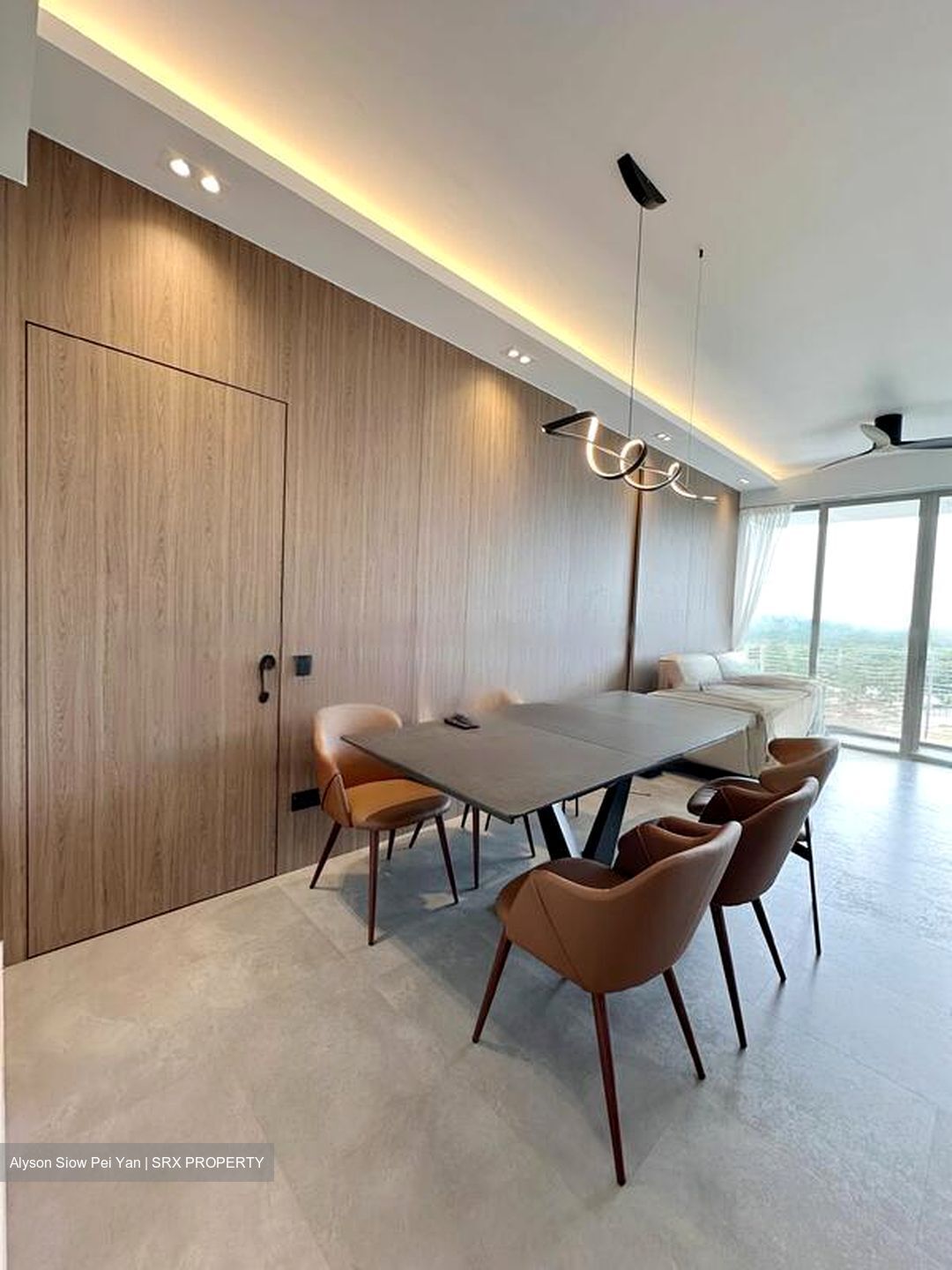 RiverEdge (D15), Condominium #458636911